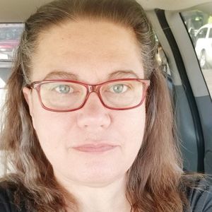 Meet your Posher, Beth